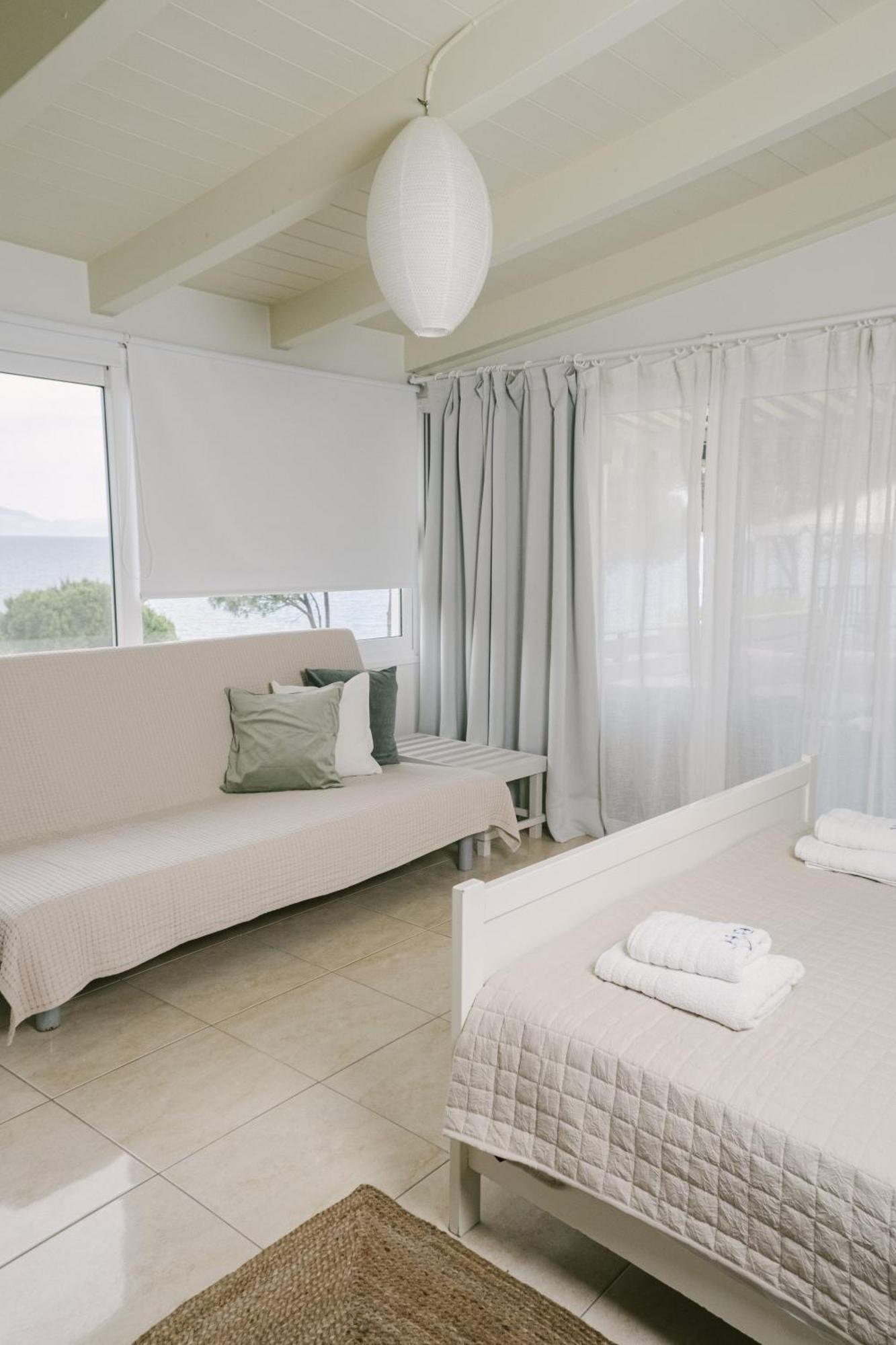 Blue House Apartments Vasilikos  Ruang foto