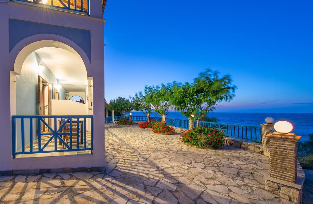 Blue House Apartments Vasilikos  Ruang foto